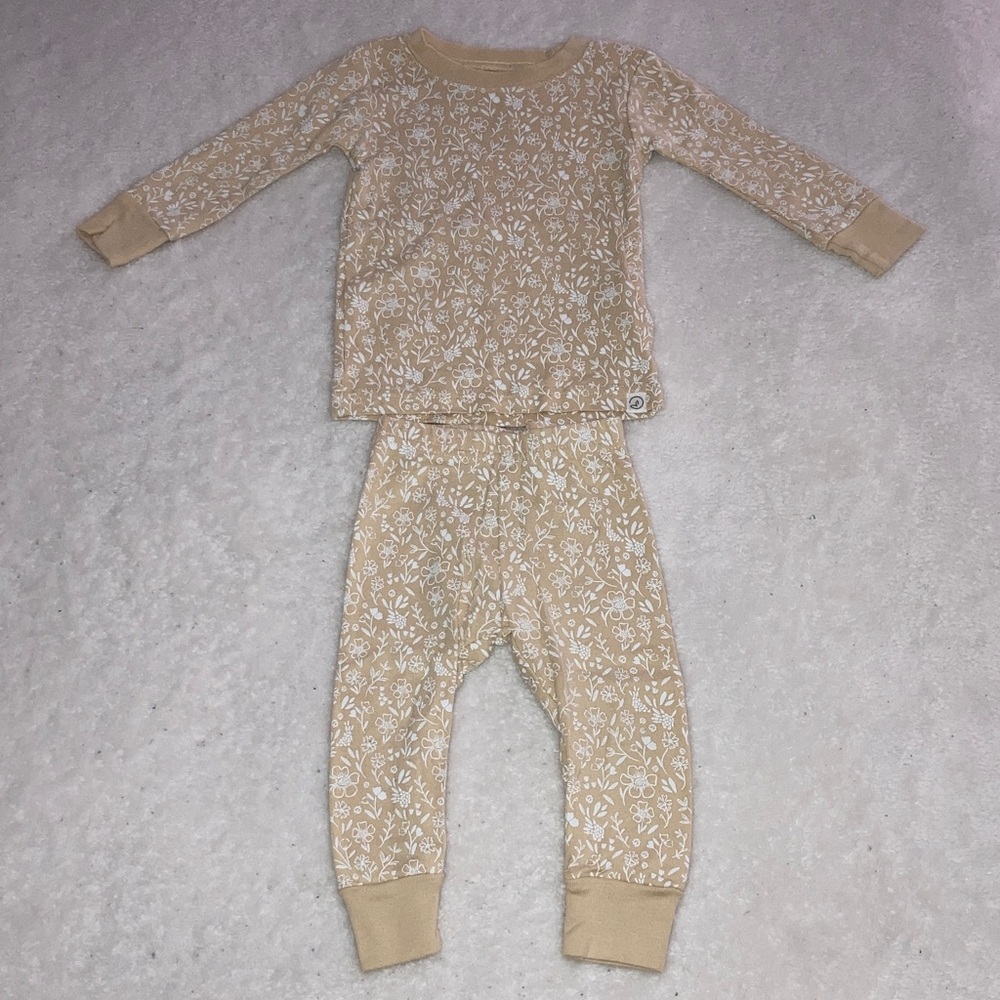 #114. Little Planet Organic by Carter’s - Floral Pajamas